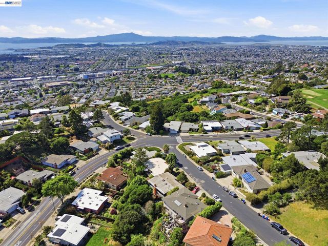 1649 Julian Dr, El Cerrito, CA 94530