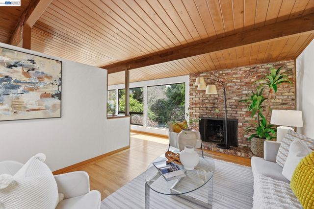 1649 Julian Dr, El Cerrito, CA 94530