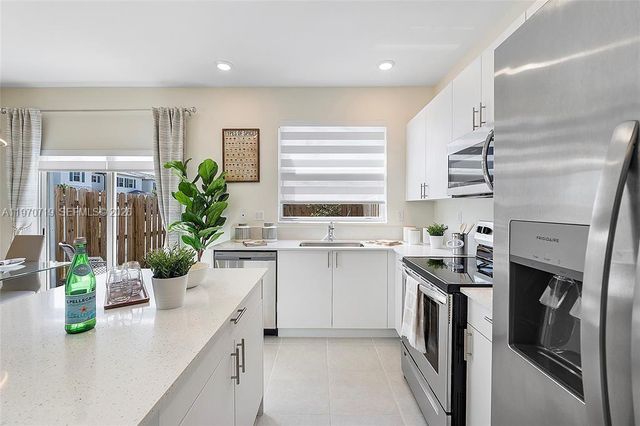 16228 SW 291st St, Homestead, FL 33033