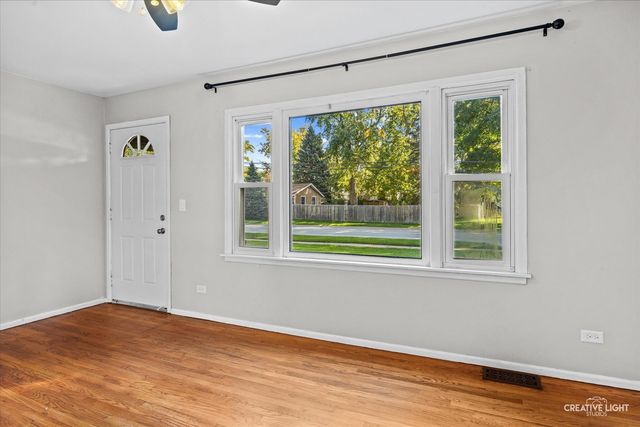 1114 S President Street, Wheaton, IL 60189
