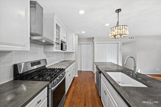 1114 S President Street, Wheaton, IL 60189