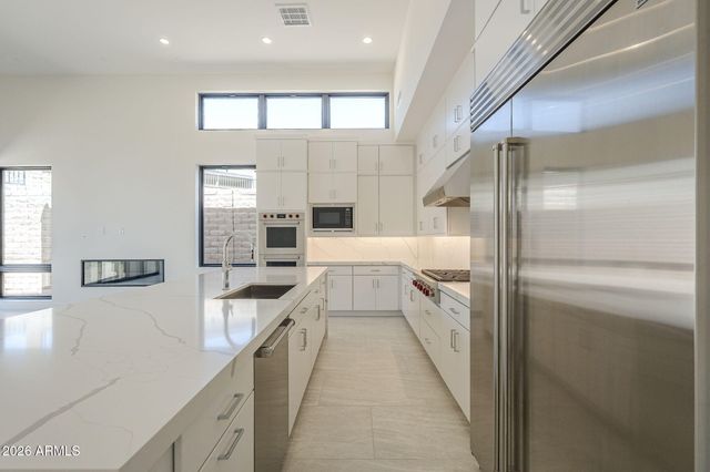 14125 E HIGHLAND Avenue, Fountain Hills, AZ 85268