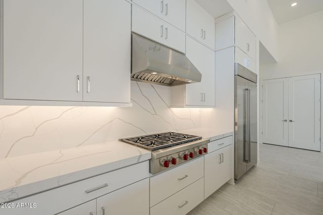 14125 E HIGHLAND Avenue, Fountain Hills, AZ 85268