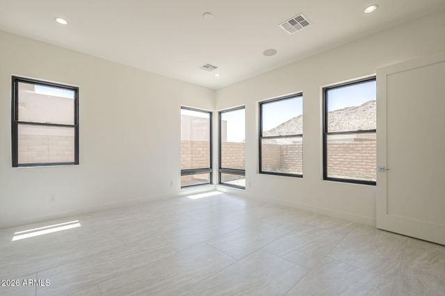 14125 E HIGHLAND Avenue, Fountain Hills, AZ 85268