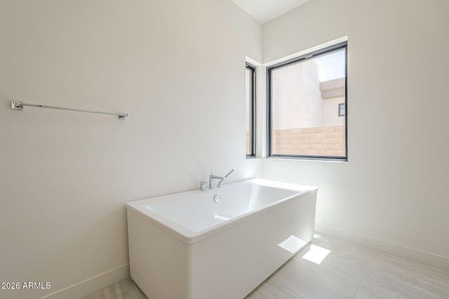 14125 E HIGHLAND Avenue, Fountain Hills, AZ 85268