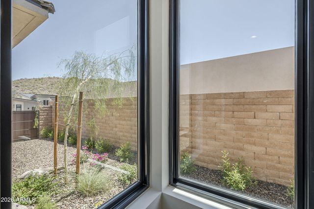 14125 E HIGHLAND Avenue, Fountain Hills, AZ 85268