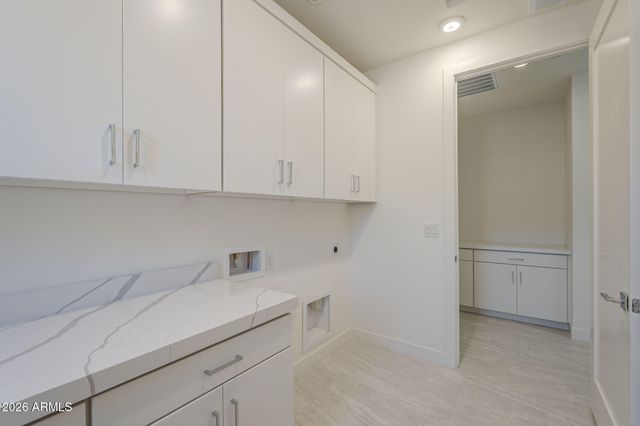 14125 E HIGHLAND Avenue, Fountain Hills, AZ 85268