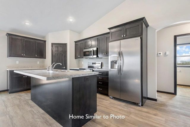 1278 PUTNAM DRIVE, Pulaski, WI 54162