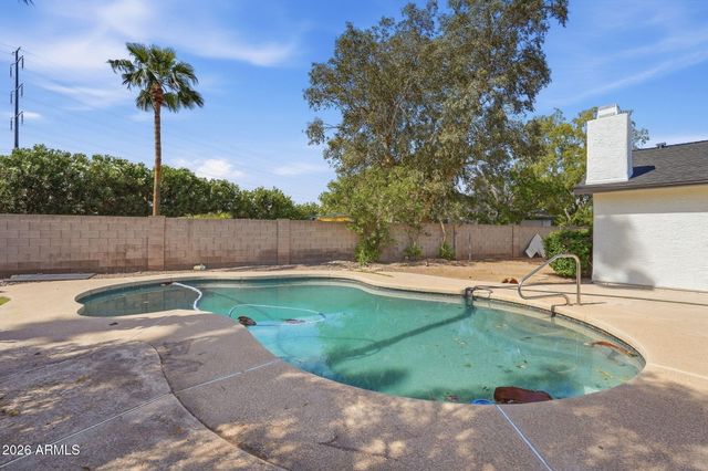10795 E BECKER Lane, Scottsdale, AZ 85259
