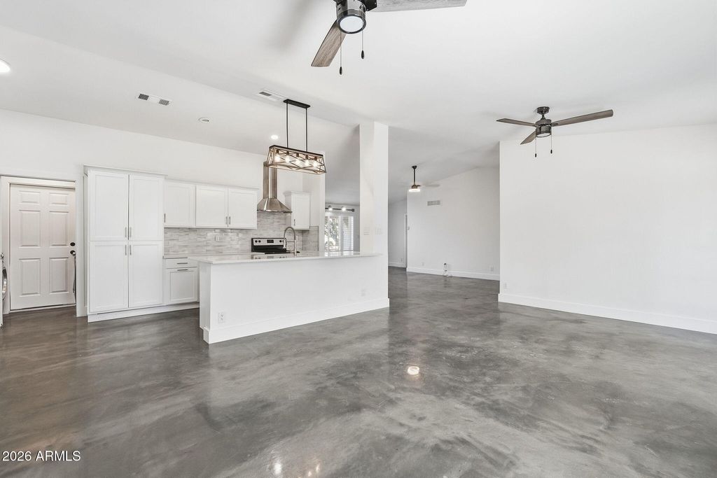 10795 E BECKER Lane, Scottsdale, AZ 85259 — photo 3