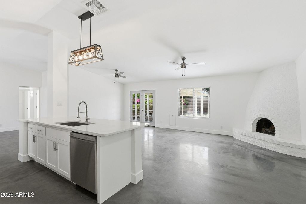 10795 E BECKER Lane, Scottsdale, AZ 85259 — photo 5