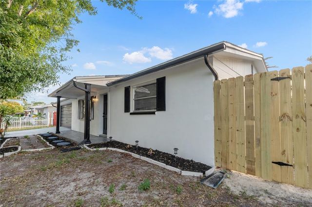 9135 SUFFOLK LANE, Port Richey, FL 34668