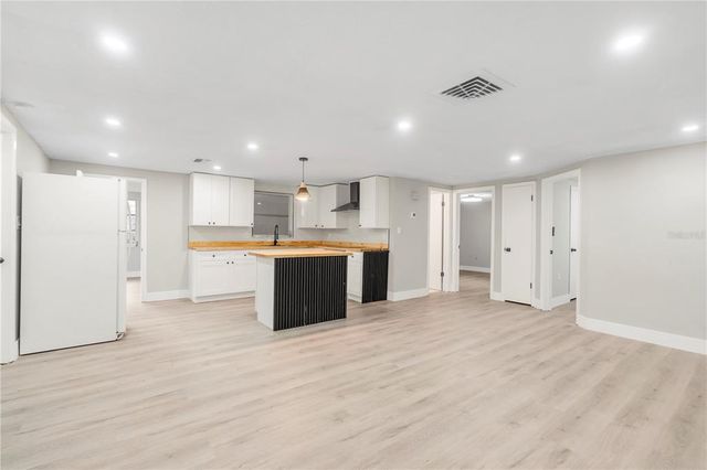 9135 SUFFOLK LANE, Port Richey, FL 34668