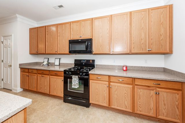 129 Salt Meadow Lane, Summerville, SC 29483