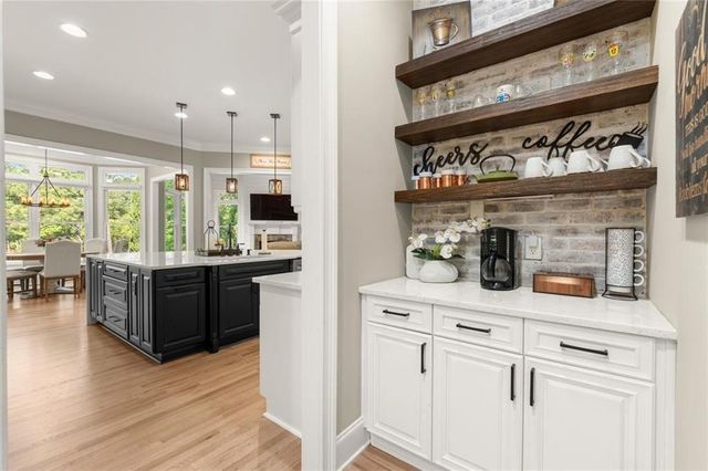 1225 Waterfall Lane, Acworth, GA 30101