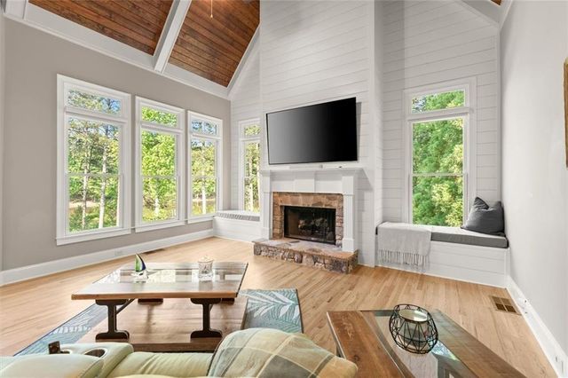 1225 Waterfall Lane, Acworth, GA 30101
