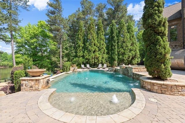 1225 Waterfall Lane, Acworth, GA 30101