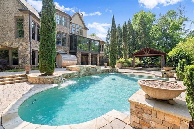 1225 Waterfall Lane, Acworth, GA 30101