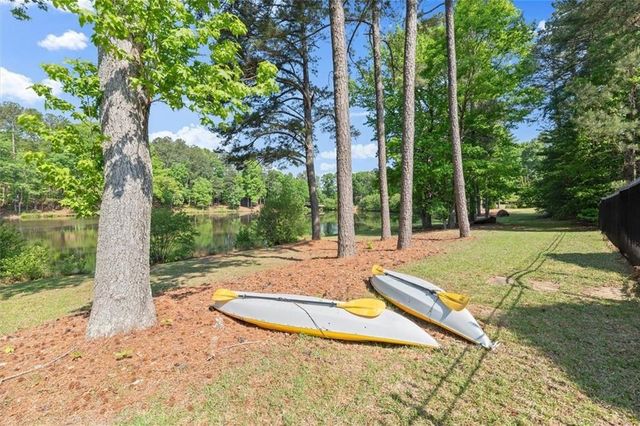 1225 Waterfall Lane, Acworth, GA 30101