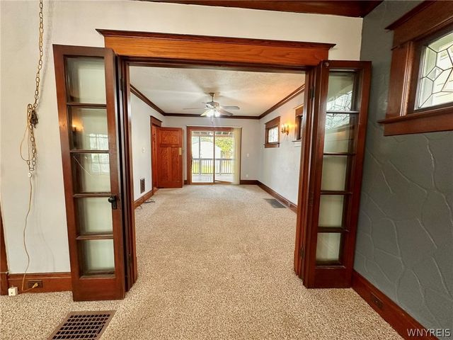 42 Bloomfield Avenue, Buffalo, NY 14220