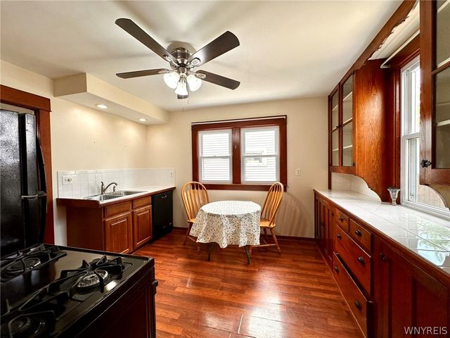 42 Bloomfield Avenue, Buffalo, NY 14220