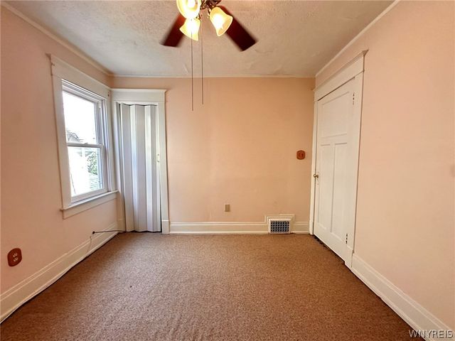 42 Bloomfield Avenue, Buffalo, NY 14220