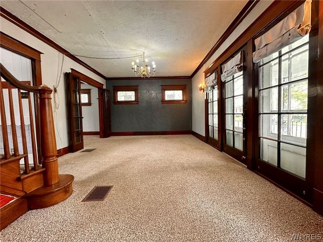 42 Bloomfield Avenue, Buffalo, NY 14220