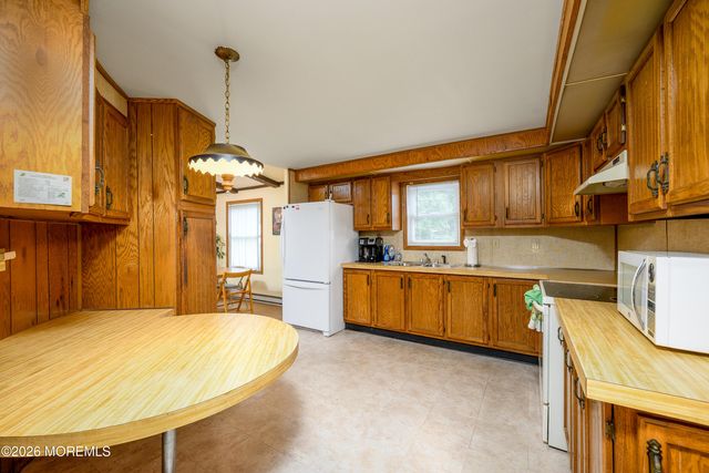 407 Sinclair Avenue, Lanoka Harbor, NJ 08734
