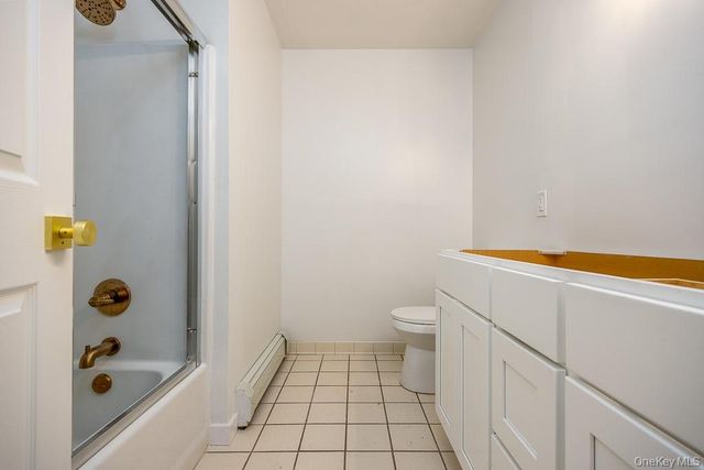 600 Twin Arch Road, Rock Tavern, NY 12575