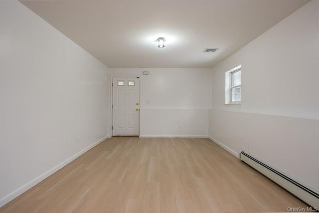 600 Twin Arch Road, Rock Tavern, NY 12575