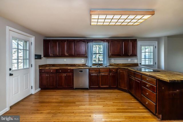 183 WORMAN RD, Douglassville, PA 19518