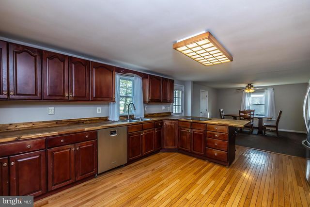 183 WORMAN RD, Douglassville, PA 19518