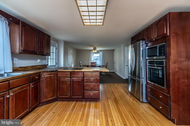 183 WORMAN RD, Douglassville, PA 19518