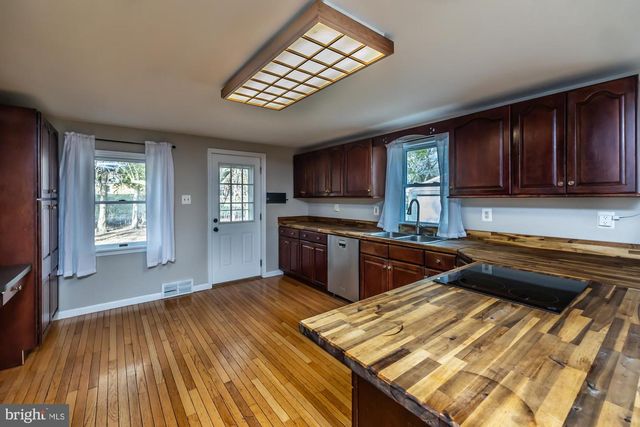 183 WORMAN RD, Douglassville, PA 19518