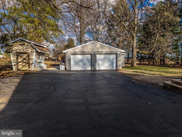 183 WORMAN RD, Douglassville, PA 19518