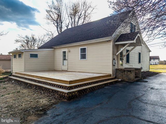 183 WORMAN RD, Douglassville, PA 19518