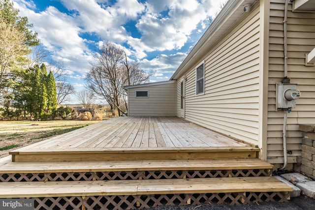 183 WORMAN RD, Douglassville, PA 19518