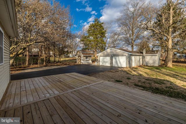 183 WORMAN RD, Douglassville, PA 19518