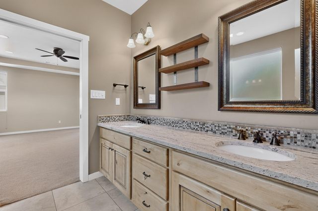 632 Bosque Verde Lane NW, Albuquerque, NM 87104