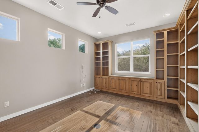 632 Bosque Verde Lane NW, Albuquerque, NM 87104