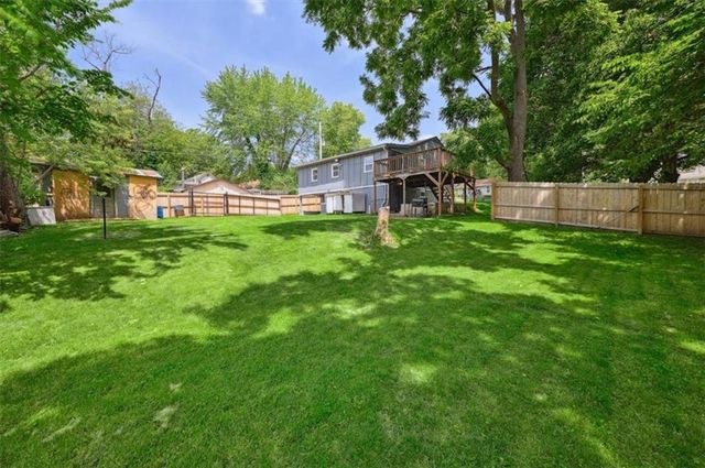 919 Walnut Street, Leavenworth, KS 66048