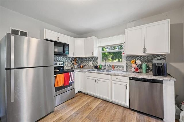 919 Walnut Street, Leavenworth, KS 66048