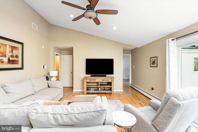 53 RICHARDSON RD, Robbinsville, NJ 08691