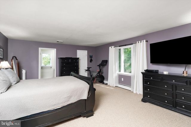 53 RICHARDSON RD, Robbinsville, NJ 08691