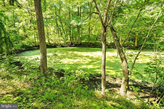 53 RICHARDSON RD, Robbinsville, NJ 08691