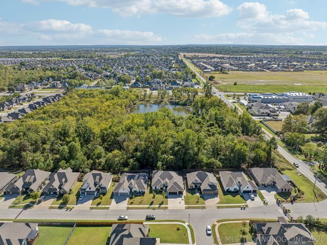 6610 E 119th Street S, Bixby, OK 74008