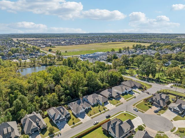 6610 E 119th Street S, Bixby, OK 74008