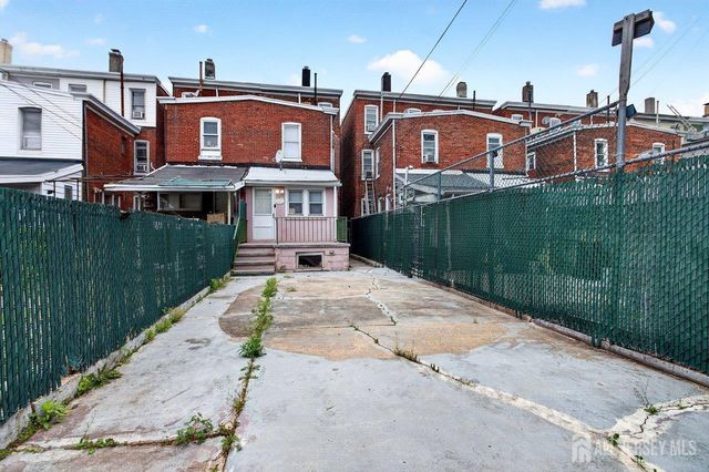 527 Emory Avenue, Trenton, NJ 08611