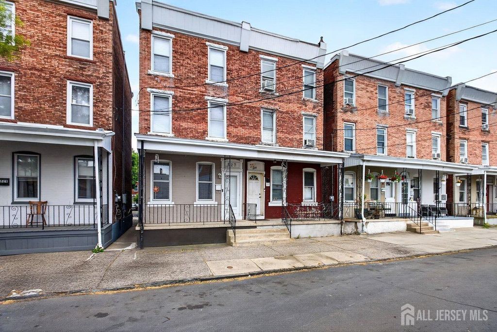 527 Emory Avenue, Trenton, NJ 08611