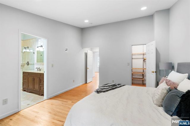 477 Undercliff Avenue, Edgewater, NJ 07020